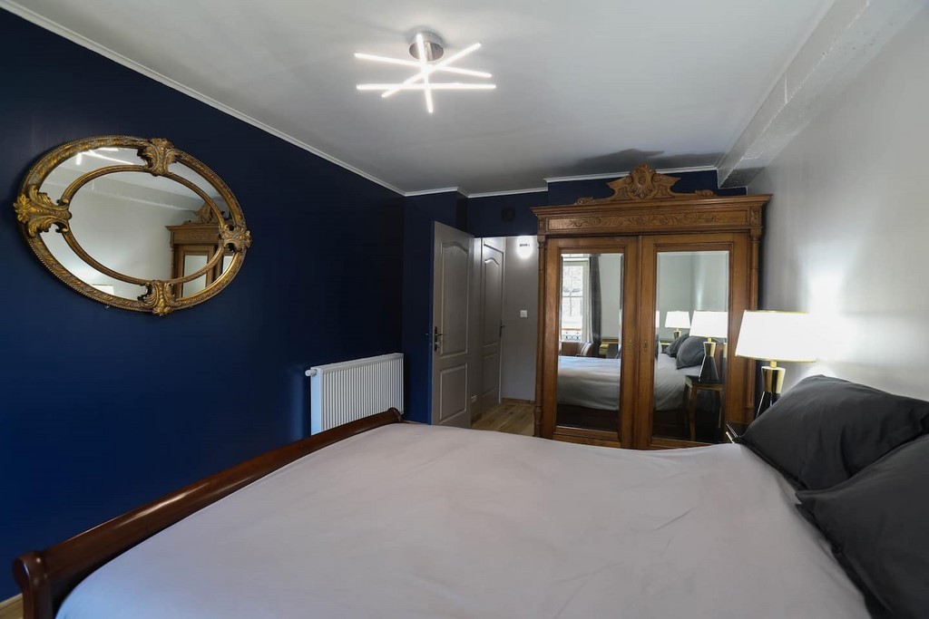 La chambre bleue de la maison d'hôtes La Bayenne à Revin
