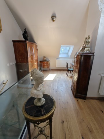 Chambre empire du gîte La Bayenne