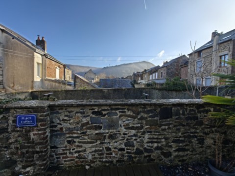 Vue panoramique sur le mont malgrés tout 