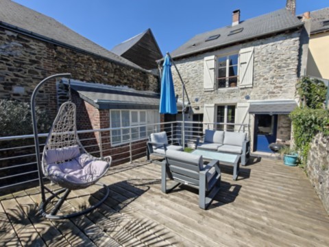 Terrasse privative du gîte la Bayenne
